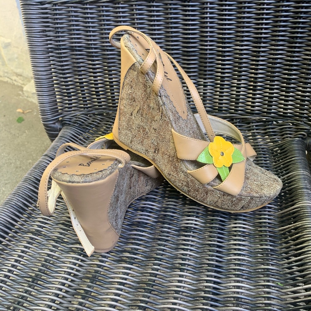 Wedge sandals